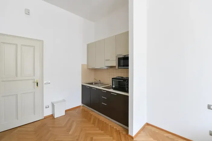 Prodej bytu 2+kk, Praha - Nové Město, Hálkova, 49 m2