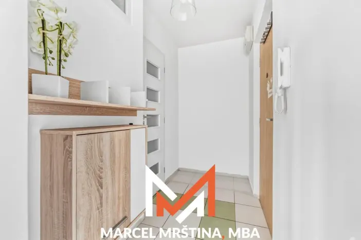 Prodej bytu 1+kk, Náchod, Pražská, 27 m2