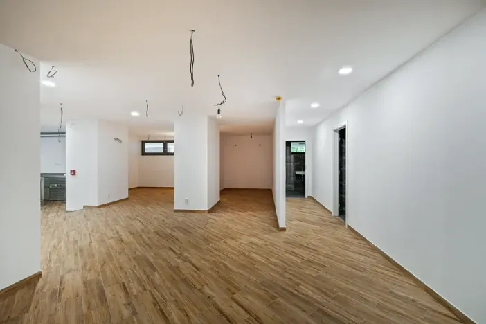 Pronájem restaurace, Praha - Žižkov, Olšanská, 352 m2