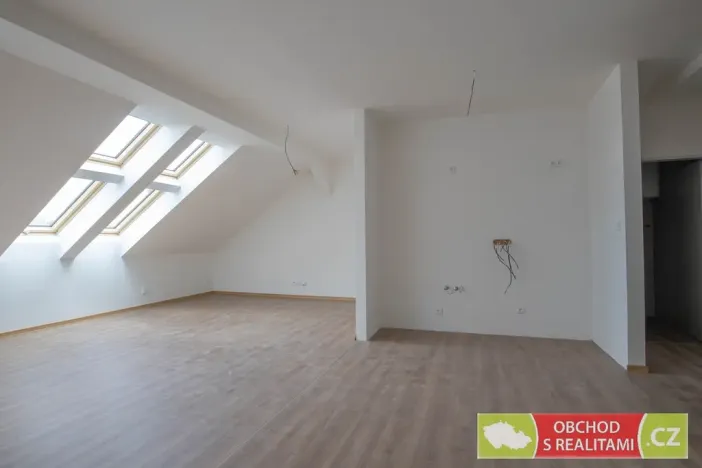 Pronájem kanceláře, Říčany, 17. listopadu, 61 m2
