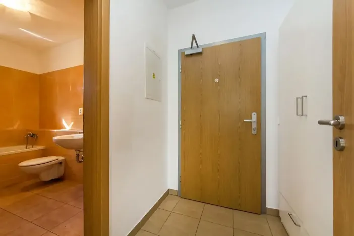 Pronájem bytu 2+kk, Praha - Holešovice, Varhulíkové, 53 m2