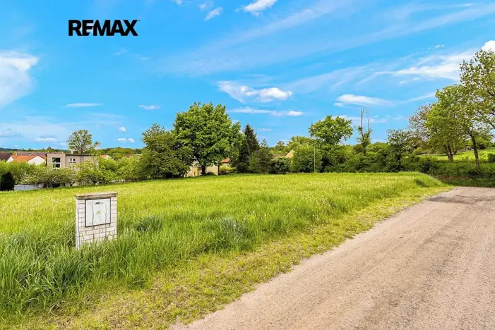 Prodej pozemku pro bydlení, Týnec nad Sázavou, 1170 m2