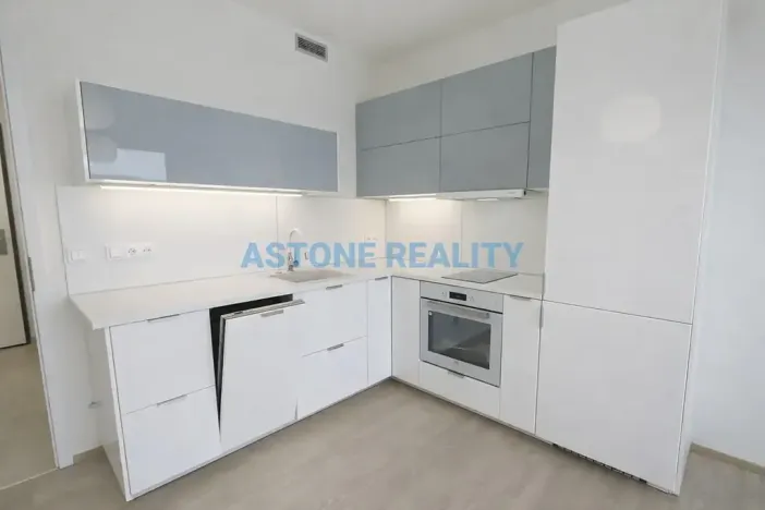 Pronájem bytu 1+kk, Praha - Modřany, Mezi vodami, 390 m2