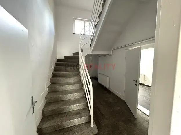 Prodej komerční nemovitosti, Ostrava, Frýdecká, 156 m2