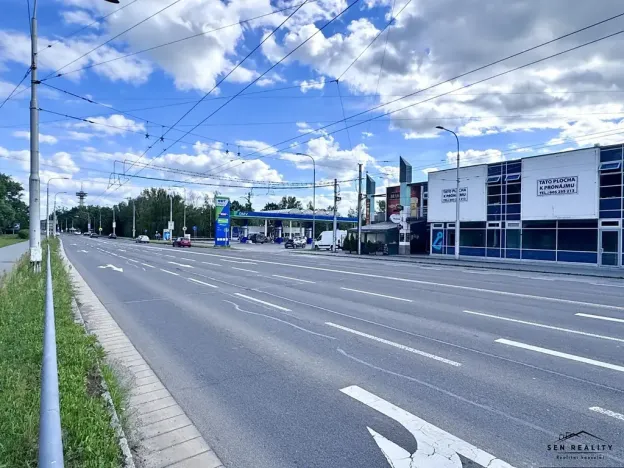 Pronájem obchodního prostoru, Pardubice, Bělehradská, 35 m2