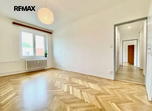 Pronájem bytu 2+1, Pardubice, Družstevní, 51 m2