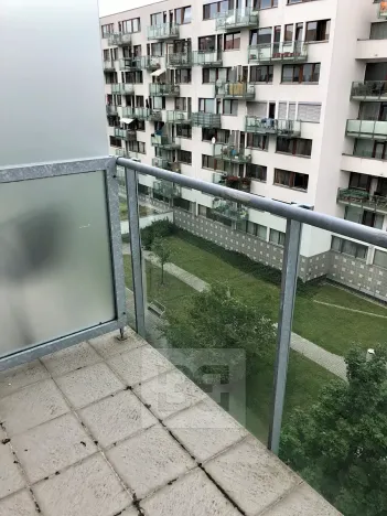 Pronájem bytu 1+kk, Praha - Holešovice, U měšťanského pivovaru, 41 m2