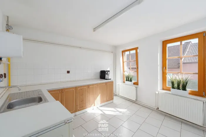Prodej kanceláře, Cetkovice, Velká Strana, 464 m2