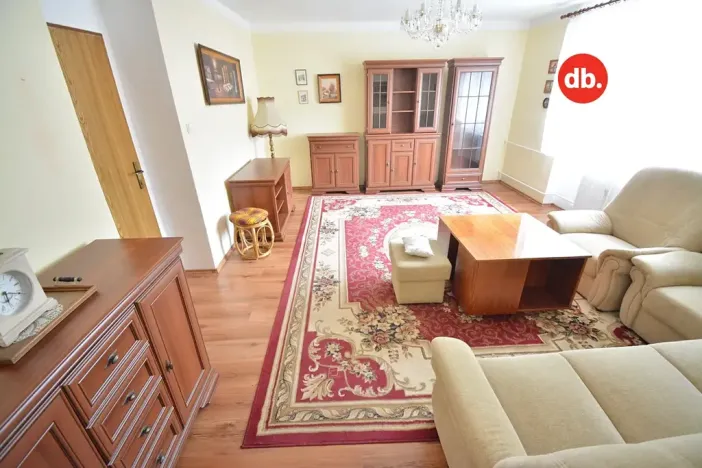 Prodej bytu 2+1, Ostrov, Luční, 64 m2
