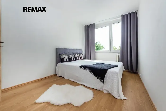 Pronájem bytu 2+kk, Praha - Stodůlky, Klukovická, 42 m2