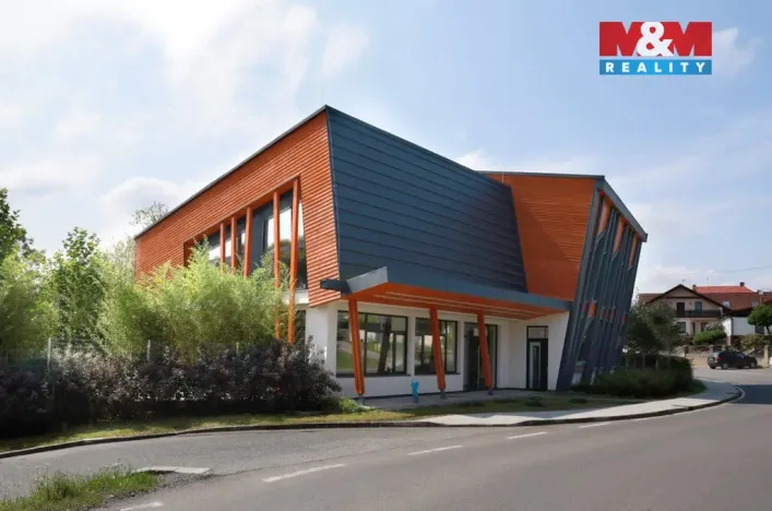 Prodej restaurace, Okrouhlo, 1076 m2