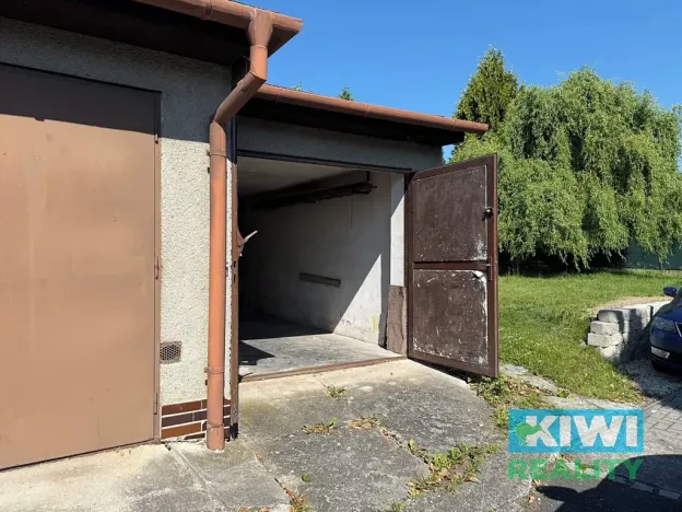 Prodej garáže, Dolní Benešov, Na Březích, 20 m2