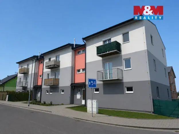Pronájem bytu 2+kk, Hořice, Karla Kofránka, 37 m2