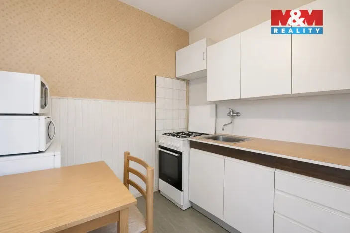 Prodej bytu 2+1, Kralupy nad Vltavou - Lobeček, Krakovská, 40 m2