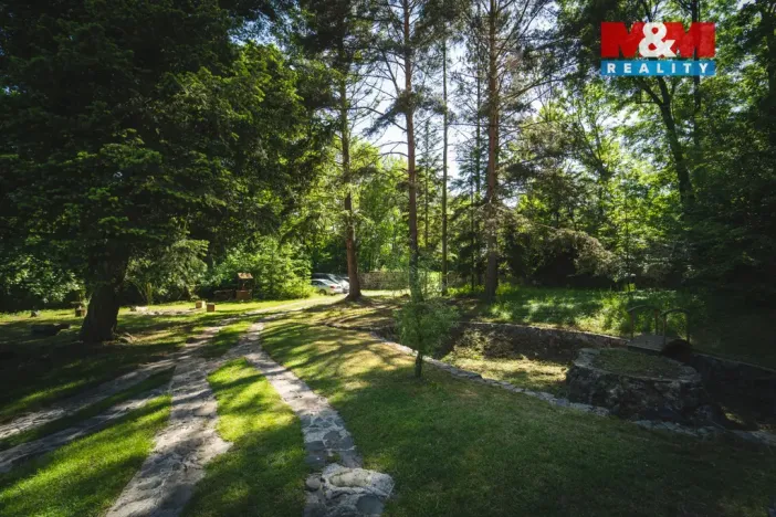 Prodej rodinného domu, Chrášťany - Černíkovice, 236 m2
