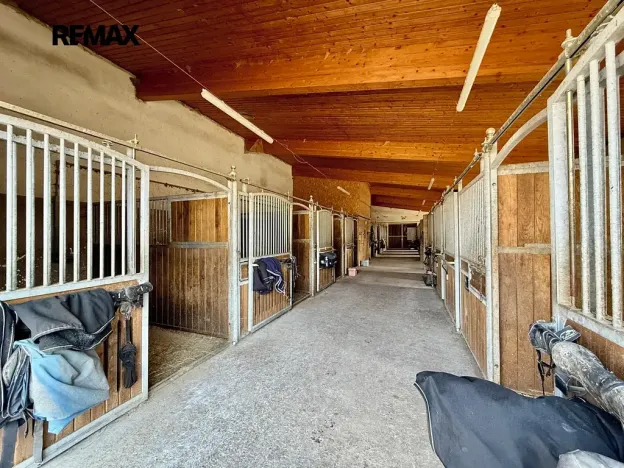 Prodej zemědělského objektu, Spálené Poříčí, 164000 m2