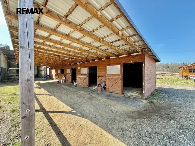 Prodej zemědělského objektu, Spálené Poříčí, 164000 m2