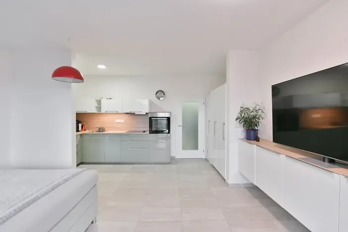 Pronájem bytu 1+kk, Praha - Košíře, Pod Šmukýřkou, 42 m2