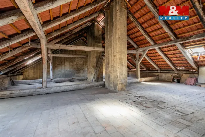 Prodej atypického bytu, Praha, Husitská, 126 m2
