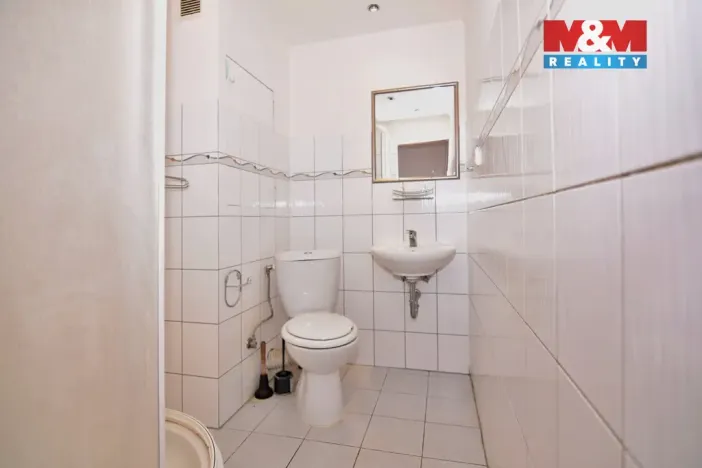 Pronájem bytu 1+1, Děčín - Děčín VI-Letná, Školní, 35 m2