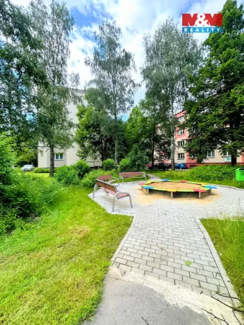 Prodej bytu 2+1, Třinec - Lyžbice, Jablunkovská, 62 m2