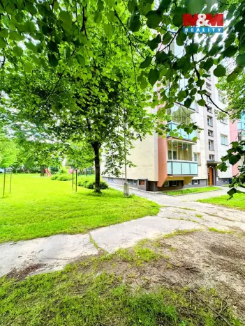 Prodej bytu 2+1, Třinec - Lyžbice, Jablunkovská, 62 m2