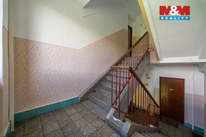 Prodej bytu 2+1, Hrádek - Nová Huť, 1. máje, 56 m2