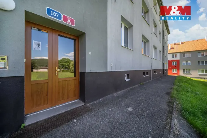 Prodej bytu 2+1, Hrádek - Nová Huť, 1. máje, 56 m2