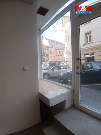 Pronájem obchodního prostoru, Ústí nad Labem - Ústí nad Labem-centrum, Horova, 60 m2