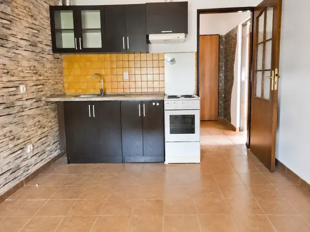 Pronájem bytu 2+1, Lánov, 48 m2