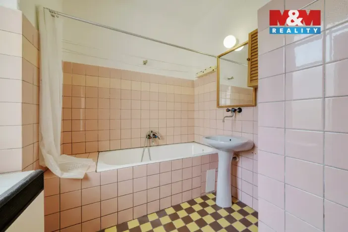 Pronájem bytu 1+kk, Aš, Okružní, 27 m2