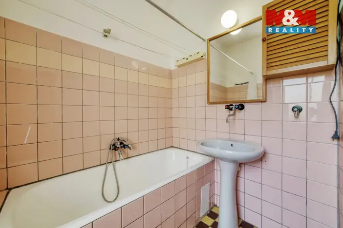 Pronájem bytu 1+kk, Aš, Okružní, 27 m2