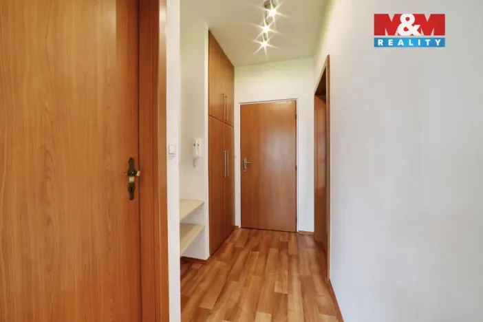 Pronájem bytu 1+1, Cheb, Šeříková, 40 m2