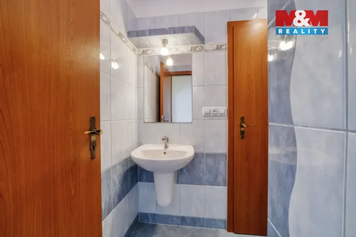 Pronájem bytu 1+1, Cheb, Šeříková, 40 m2