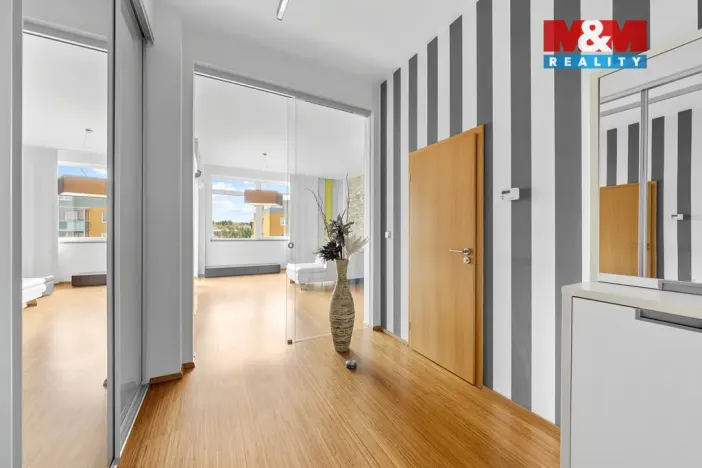 Prodej bytu 3+kk, Liberec, Uralská, 81 m2