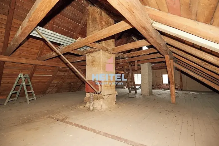 Prodej rodinného domu, Hanušovice, 300 m2