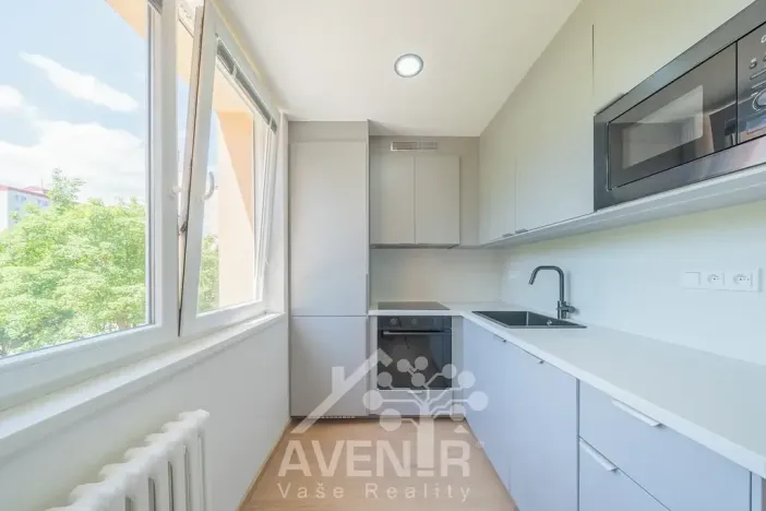 Pronájem bytu 1+1, Napajedla, Nábřeží, 34 m2