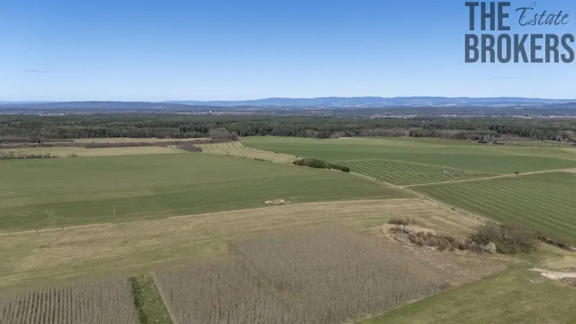 Prodej komerčního pozemku, Horní Jelení, 25556 m2