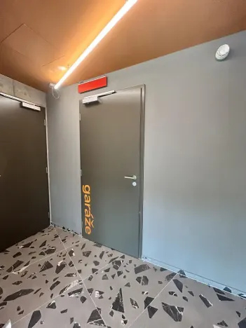 Pronájem bytu 2+kk, Praha - Radlice, U Komína, 49 m2