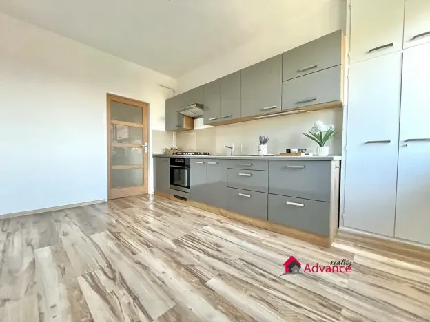 Prodej bytu 2+1, Ostrava, Porubská, 60 m2