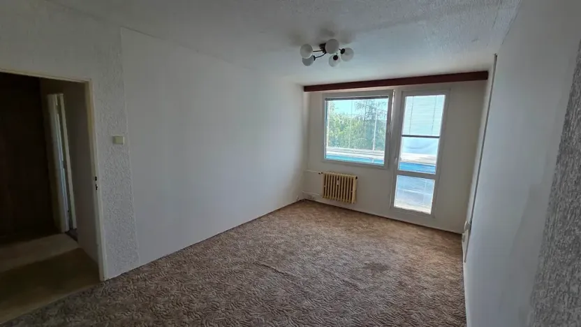 Prodej bytu 2+kk, Praha - Kobylisy, Třebenická, 39 m2