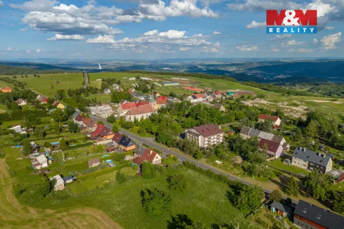 Prodej bytu 3+1, Měděnec, Náměstí, 70 m2