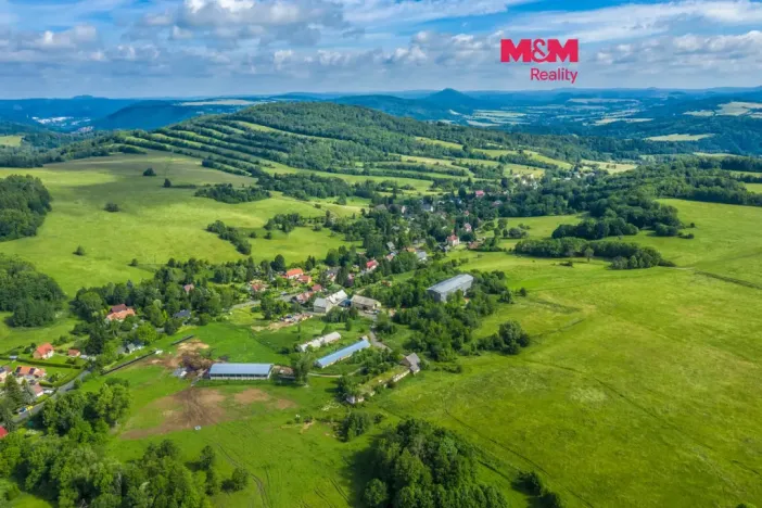 Prodej komerčního pozemku, Valkeřice, 58215 m2