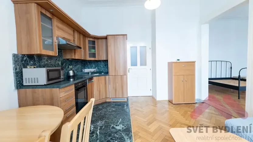 Pronájem bytu 2+kk, Praha - Karlín, Sokolovská, 49 m2