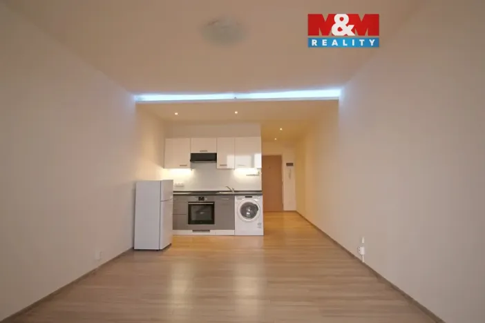 Pronájem bytu 1+kk, Hradec Králové - Nový Hradec Králové, Jana Masaryka, 37 m2