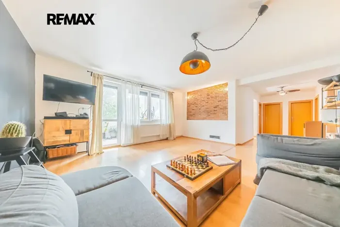 Prodej rodinného domu, Braškov, V Jezerech, 190 m2