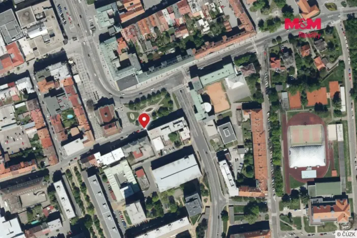 Pronájem obchodního prostoru, Pardubice, Smetanovo náměstí, 220 m2