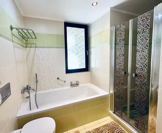 Prodej bytu 3+kk, Karlovy Vary, Pražská silnice, 102 m2
