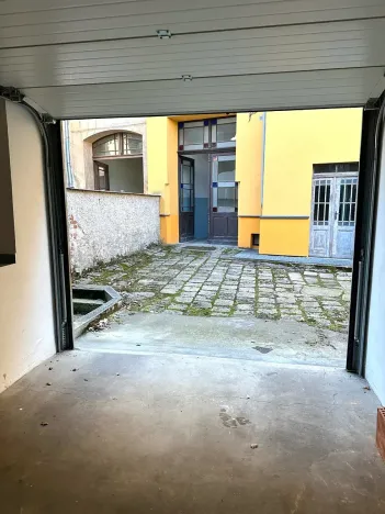 Prodej garáže, Karlovy Vary, Svahová, 100 m2