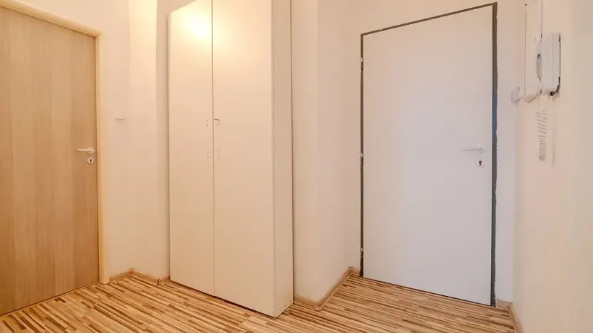 Pronájem bytu 2+kk, Železnice, Tyršova, 36 m2